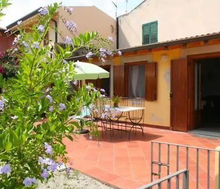 Casa Gialla * Patti