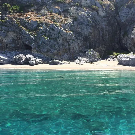 Casa Gialla Holiday home Patti